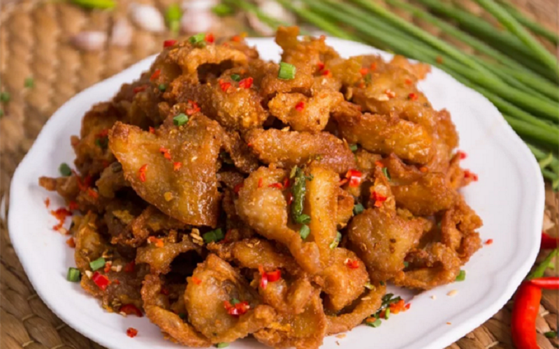 Hướng dẫn các làm với món gà chiên muối ớt cay cay giòn rụm thơm lừng